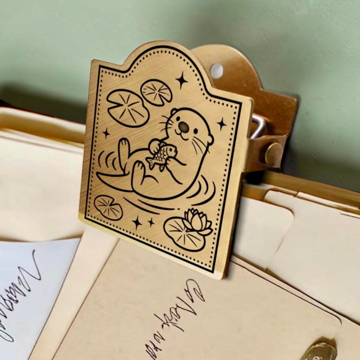 Vintage Metal Animal Book Journal Clip