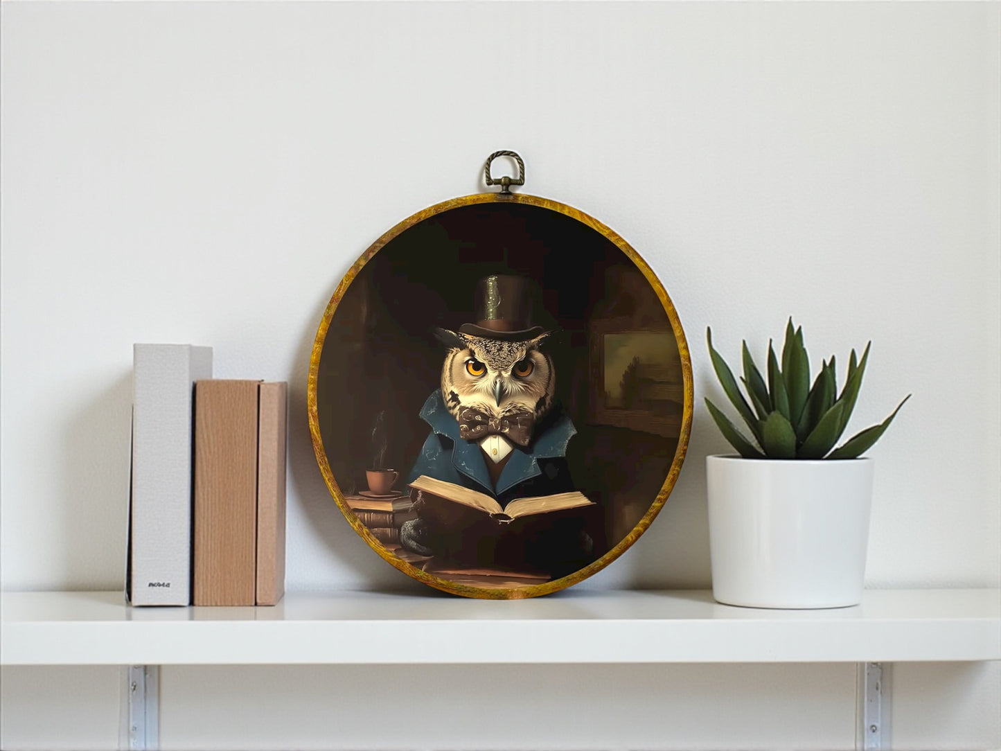 Canvas Animal Artwork: Round Framed