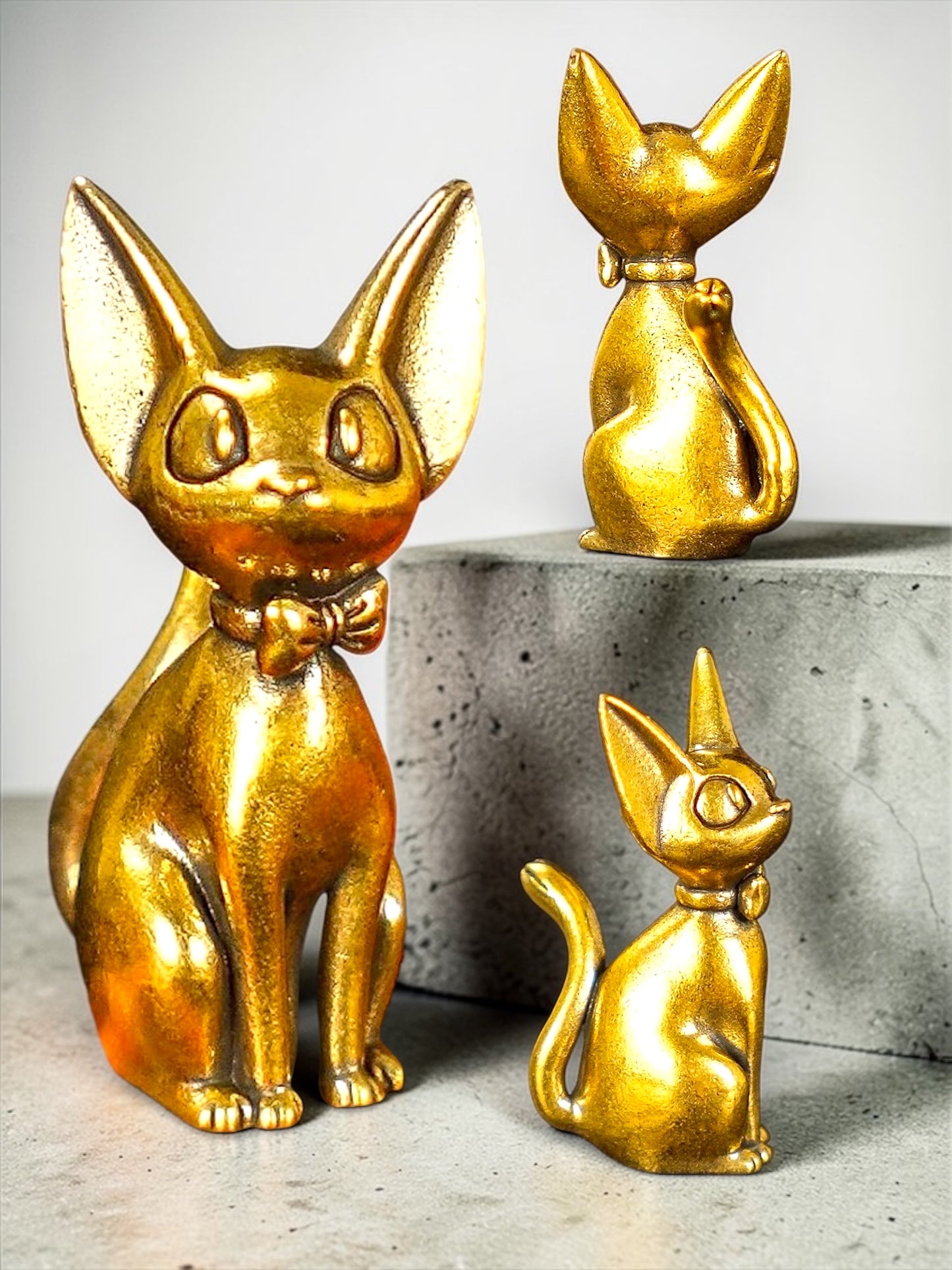Brass Mini Bowtie Cat Collectible Figurine
