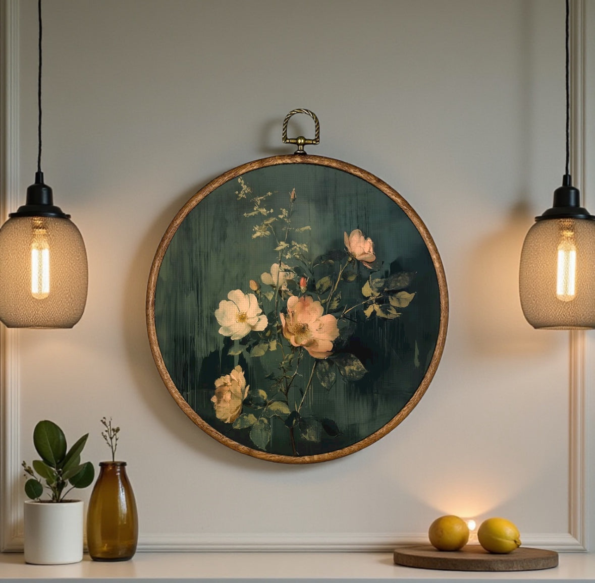 Canvas Animal Artwork: Round Framed