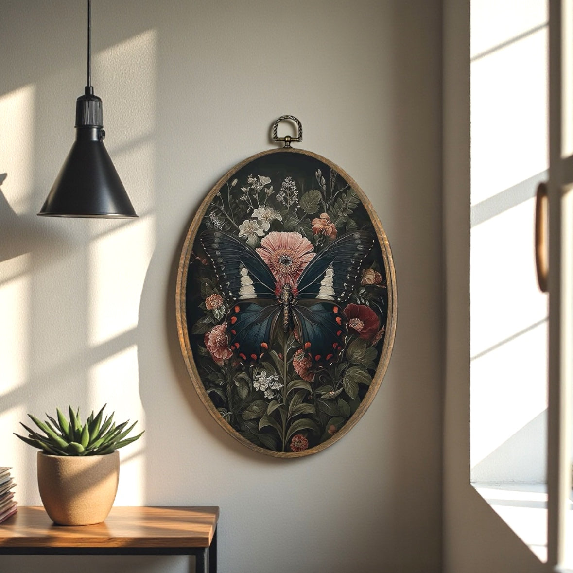 Canvas Animal Artwork: Oval Framed