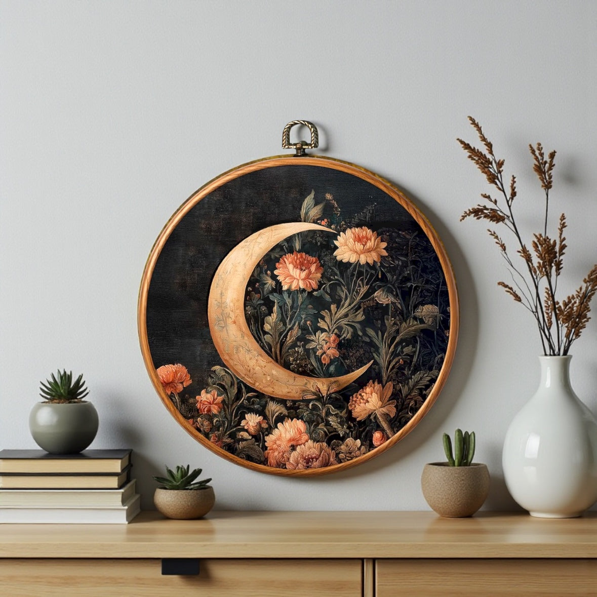 Canvas Artwork: Round Framed