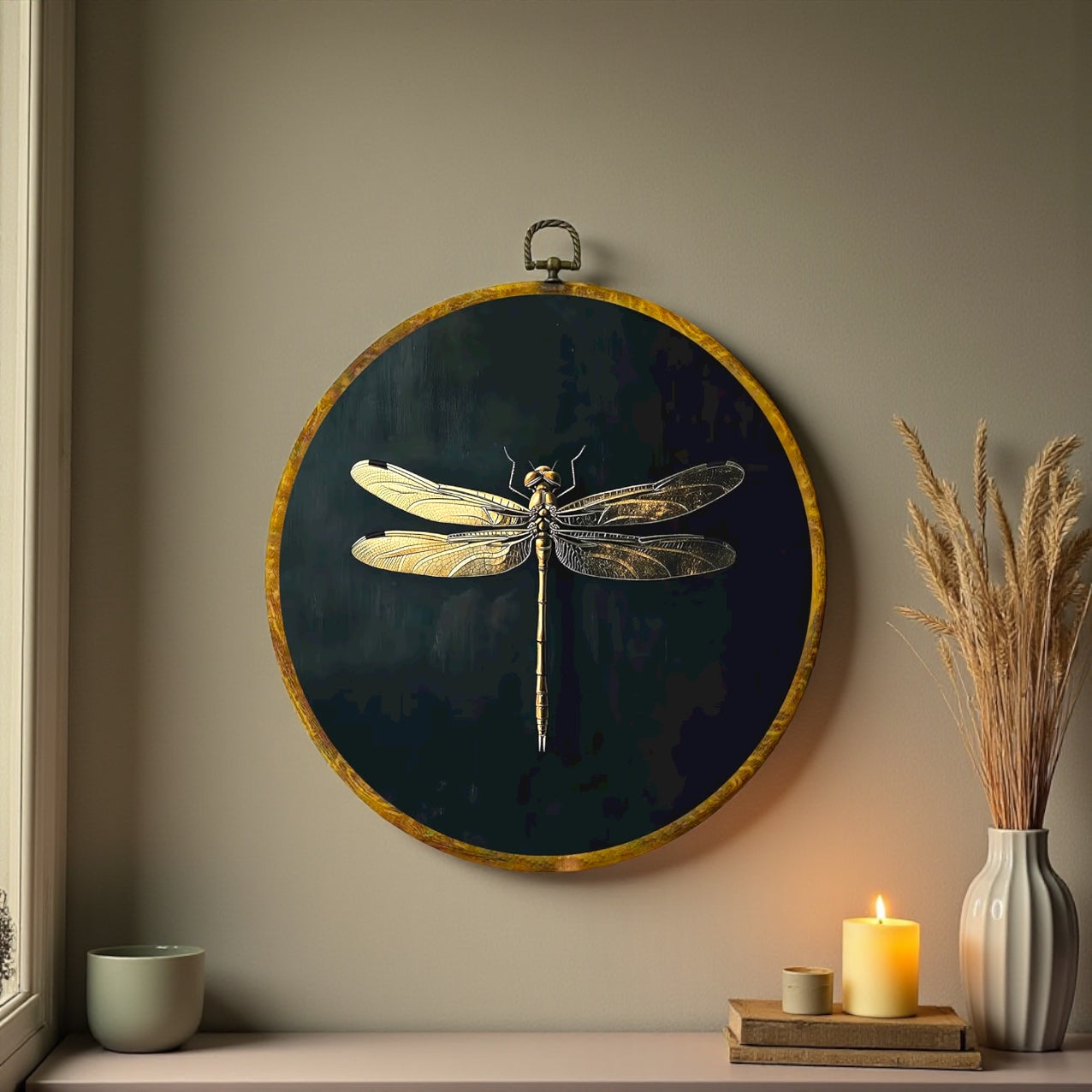 Canvas Animal Artwork: Round Framed