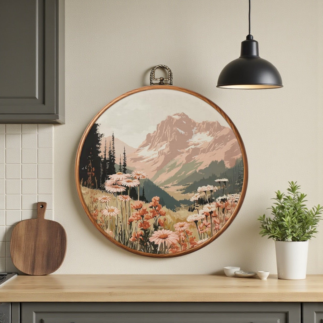 Canvas Artwork: Round Framed