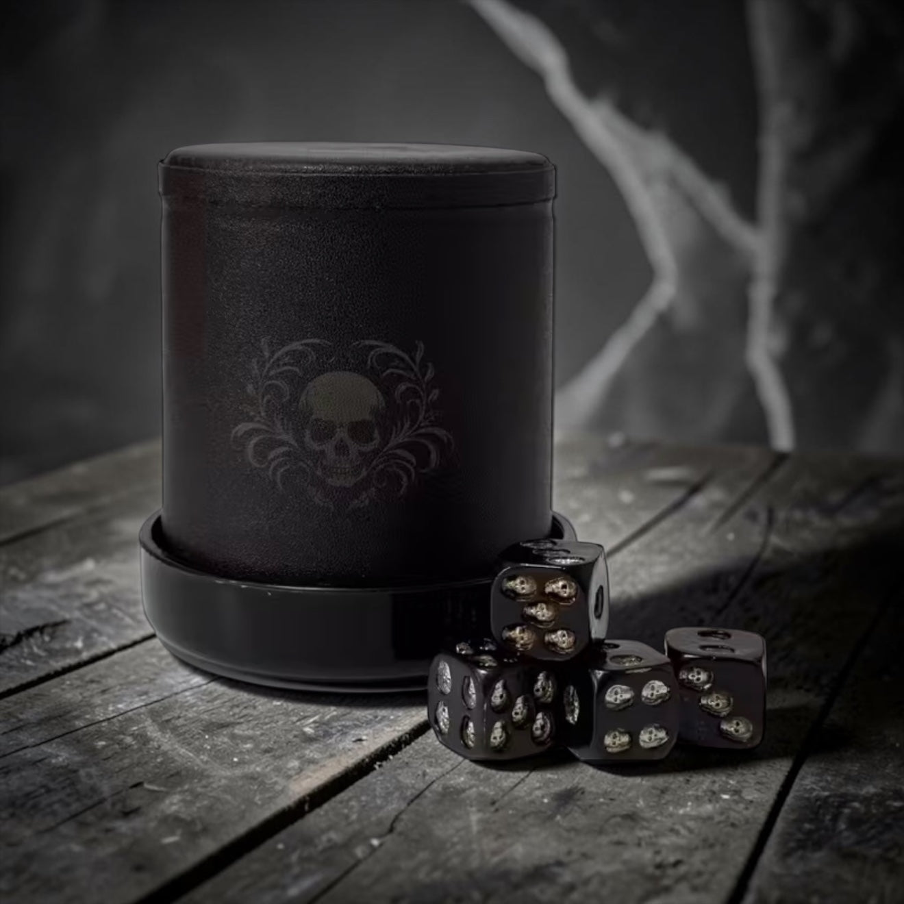 Skull Head Dice Cup Set - Pack with 5 Dice