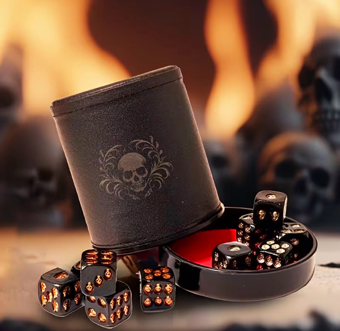 Skull Head Dice Cup Set - Pack with 5 Dice